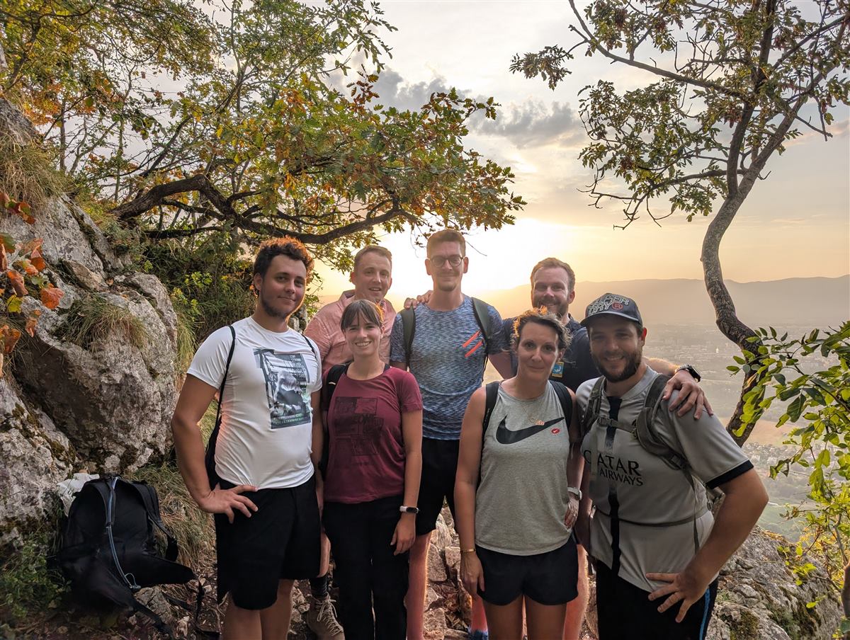 Groupe au point de vue